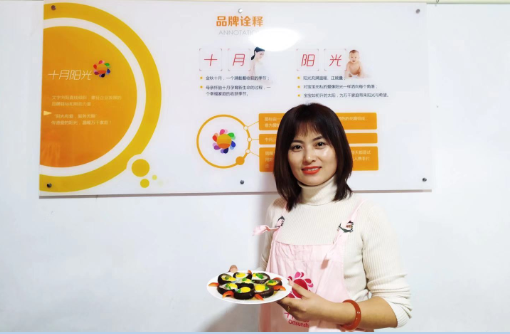 北京有一家月嫂培训机构，学员超级多，毕业就推荐北京各大三甲医院做临床月嫂，上户就是一万多的单