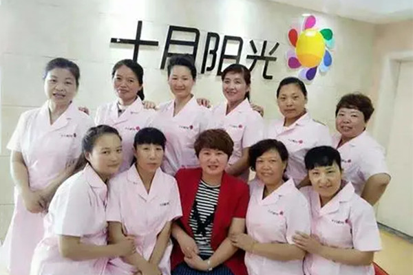 请月嫂哪个公司比较好？请月嫂多少天合适？