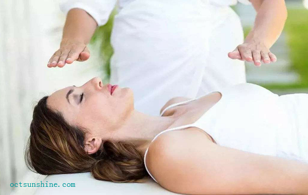 催乳师培训内容有哪些？培训多久收费多少钱？