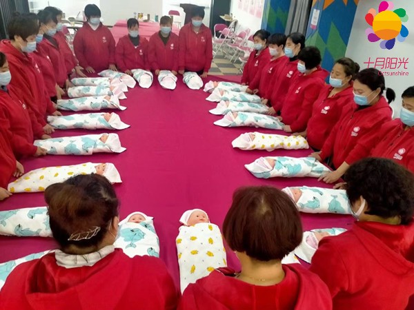 找月嫂培训省钱技巧：错峰报名避开高价期