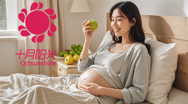 吃水果的孕妇.jpg